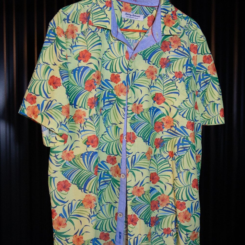 Tommy Bahama Short Sleeve Shirt